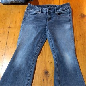 American Eagle Artist Flare (super super stretch)